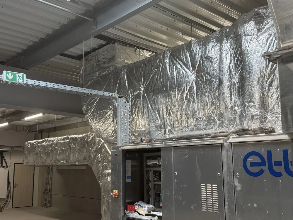 Réseau aéraulique calorifugé — centrale de traitement d'air
